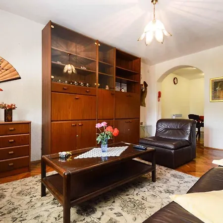 Apartment In - Istrien 10988